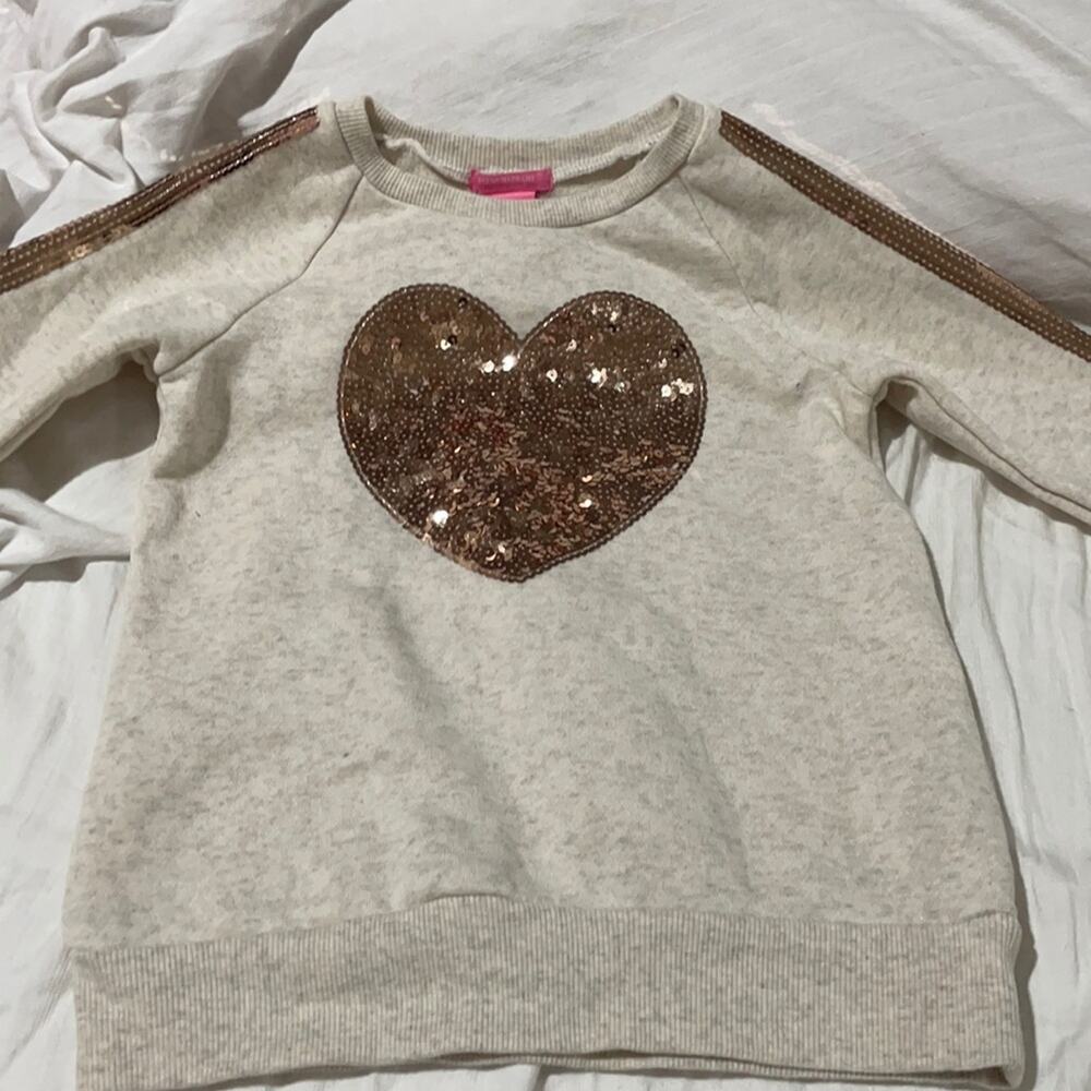 Isacc Mizrahi 4 oatmeal sweatshirt with rose gold sequined heart & arm stripes